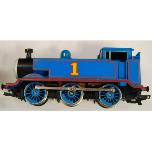 217 - Five locomotives to include a Hornby Dublo 'Herring Gull' EDL11, Hornby Thomas & Friends 'Thomas... 