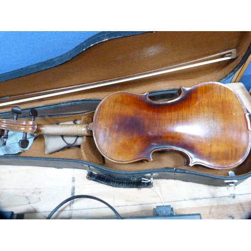 297 - Antique violin, single piece back, with bow, in fitted case.