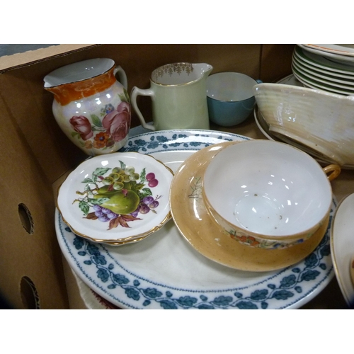 32 - Collection of decorative ceramics to include Maling 'Peony Rose' bowl, Maling leaf decorated dish, C... 