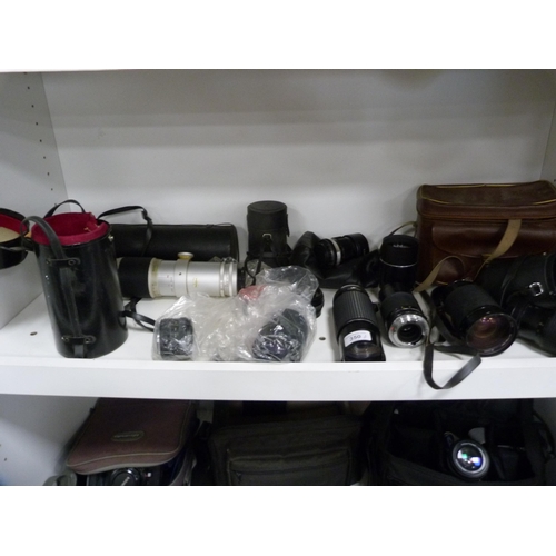 350 - Group of camera lenses to include Japanese example, Pentax A zoon 28-80mm, Ensinor MC Auto Zoom 75-3... 