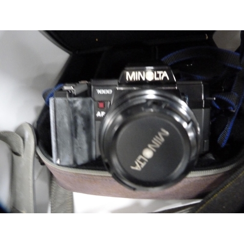 351 - Group of cameras to include a Nikon F80 with Sigma Zoom AF-APO lens, Minolta, Miranda, Canon, Japane... 