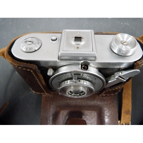 364 - Zeiss Ikon Tenax Compur camera.