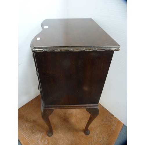 404 - Mahogany serpentine Queen Anne-style bedside chest of drawers.