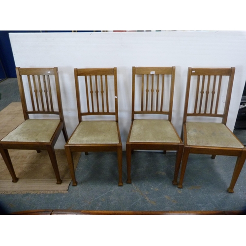 424 - Set of four Art Nouveau-style mahogany dining chairs.  (4)