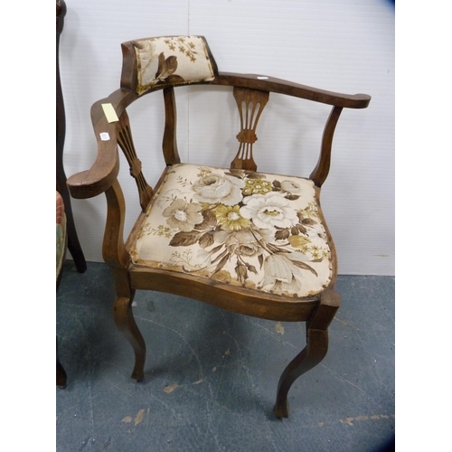 433 - Oak bow-back corner chair.