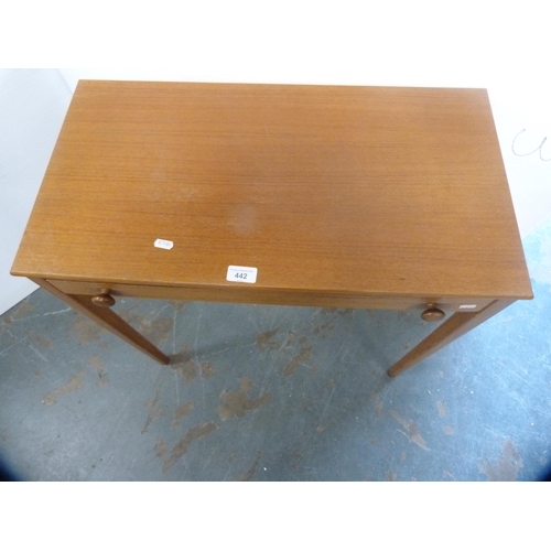 442 - Retro teak single-drawer side table.