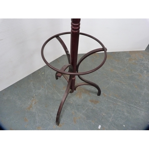 485 - Folding picture easel and a bentwood-style hat and coat stand.  (2)