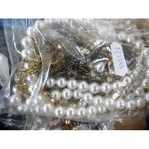 71 - Collection of costume jewellery to include beads, bangles etc.