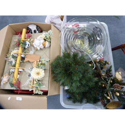 95 - Collection of Christmas and other table ornaments including place mats, large glass bowl etc.