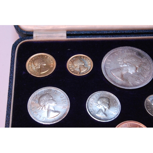 88 - Queen Elizabeth II South Africa 1954 proof set to include a gold £1 coin, 8g, ½ gold co... 