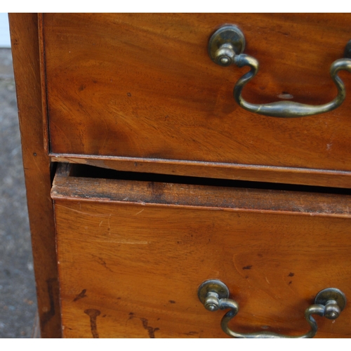 346 - George III mahogany chest of drawers, c. late 18th/early 19th century, with three short and three lo... 