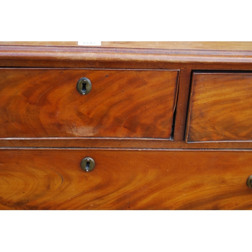 346 - George III mahogany chest of drawers, c. late 18th/early 19th century, with three short and three lo... 