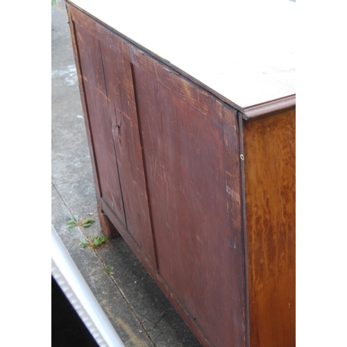 346 - George III mahogany chest of drawers, c. late 18th/early 19th century, with three short and three lo... 