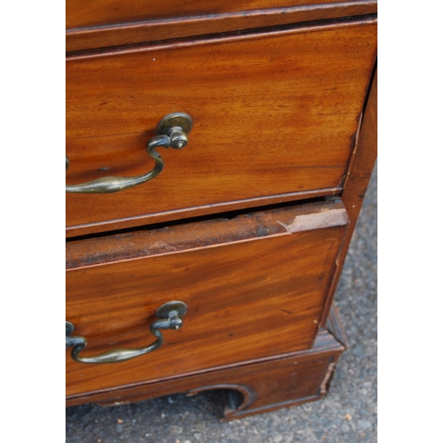 346 - George III mahogany chest of drawers, c. late 18th/early 19th century, with three short and three lo... 