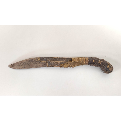 204 - Early 18th century Piha-Kaetta dagger of the Sinhalese people of Sri Lanka with engraved and inlaid ... 