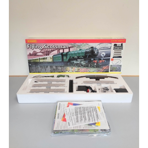 103 - Hornby. Boxed 00 Gauge Flying Scotsman Electric Train Set, comprising of locomotive and tender, four... 