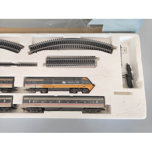 104 - Hornby. 00 gauge High Speed Train train set, including 43072 power car, 43051 dummy, 42191 coach and... 