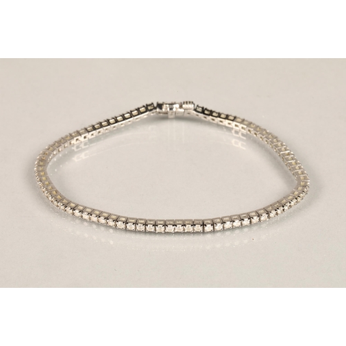 118 - Ladies 18k white gold diamond tennis bracelet, length 18.5cm