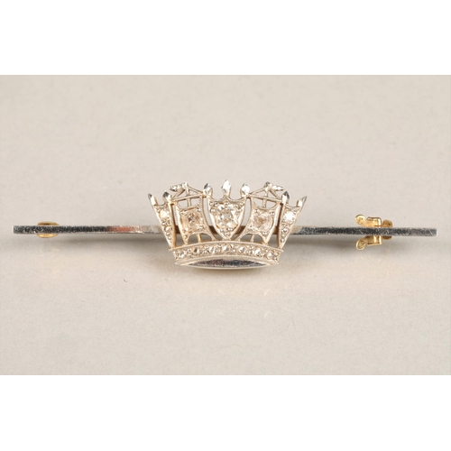 128 - Ladies 15ct gold and platinum diamond bar brooch in the form of a crown, set with three central old ... 