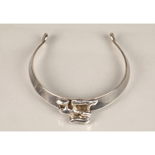 142 - Danish silver choker necklace, made by Erik Dennung, Denmark