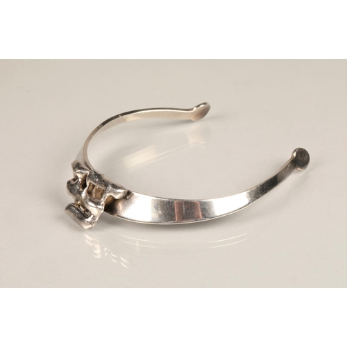 142 - Danish silver choker necklace, made by Erik Dennung, Denmark