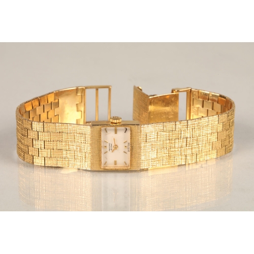 169 - Ladies 9ct yellow gold Record De Luxe wrist watch, rectangular dial with baton hour markers on a 9ct... 