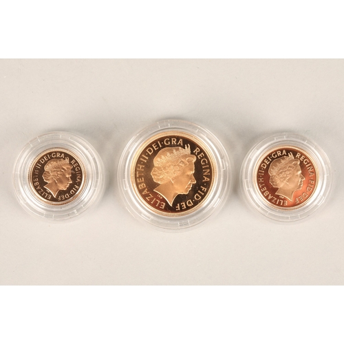 175 - The 2002 United Kingdom gold proof three coin sovereign set, consisting of two pound coin, sovereign... 