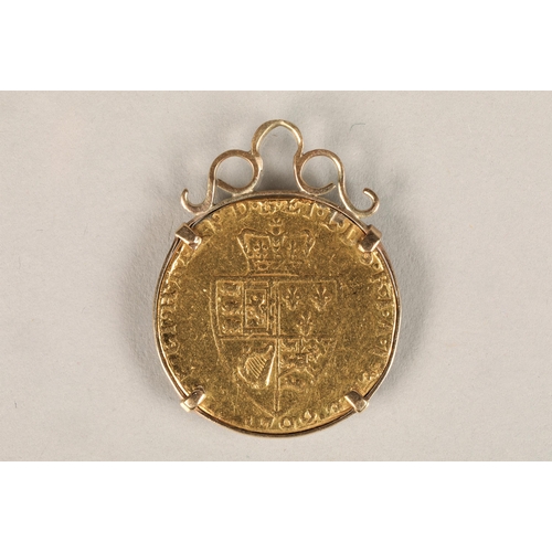 181 - George III gold spade Guinea coin 1792, in pendant mount, total weight 9 grams