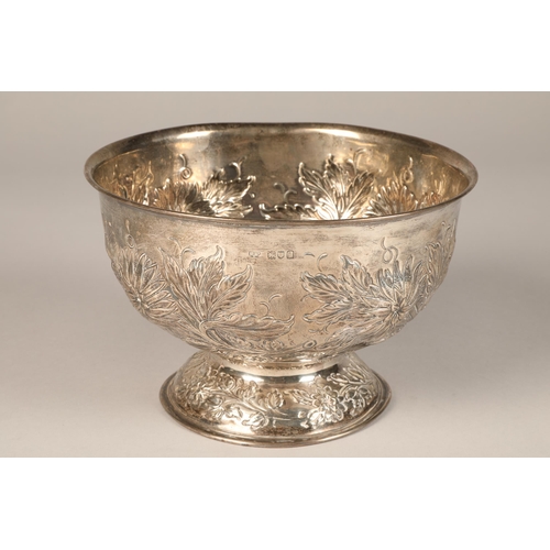 189 - Embossed silver circular rose bowl, embossed with floral decoration, London 1904, Mappin & Webb,... 