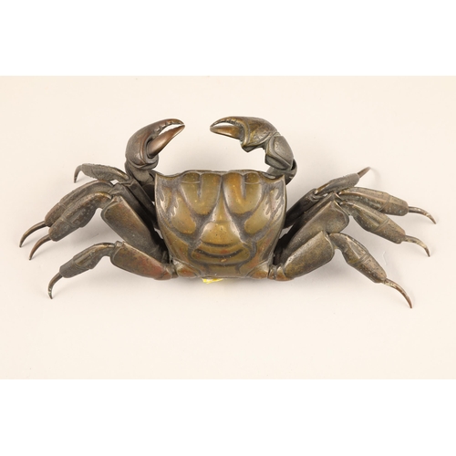 293 - An articulated bronze model of a crab, early 19th/late 20th century, the body separately cast and th... 