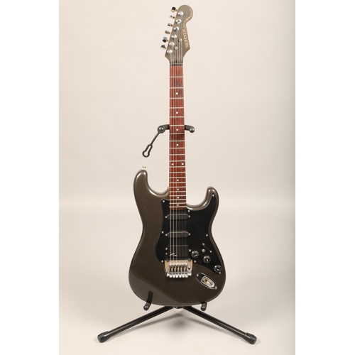 395 - Hohner Arbor electric guitar in grey, MX1 series E703950 with Arbor tremolo system