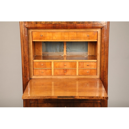 636 - 19th century mahogany secretaire abattant, single drawer above a fall front with satinwood fitted in... 