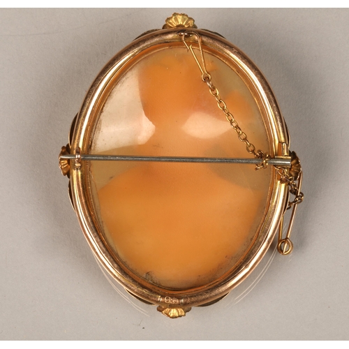 81 - Ladies 9ct rose gold mounted Cameo brooch depicting a lady 6cm high x 5cm diameter