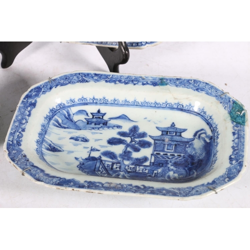 229 - Three antique Chinese blue and white porcelain rectangular dishes, 28cm, 26cm and 20cm wide.  (3)  (... 