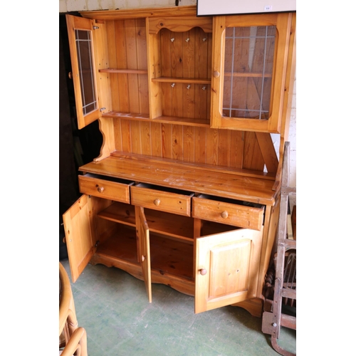 509 - Pine kitchen dresser.