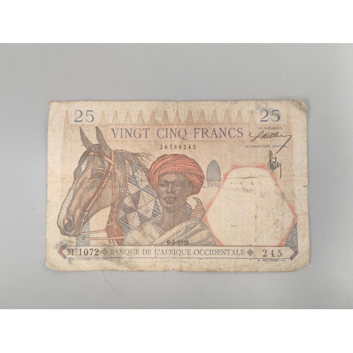 192 - France. Mid-late 20th century banknotes to include a 25 Francs note dated 9-3-1939 serial no M.1072,... 