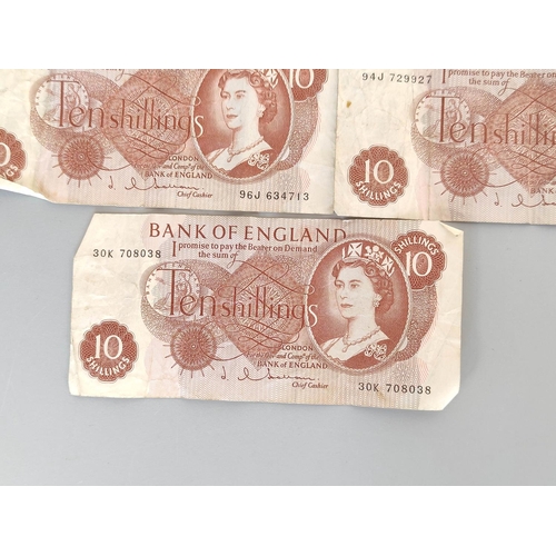 195 - Bank of England. Eliz II issues to include to include three 1960s 10s notes Hollom signatures, three... 