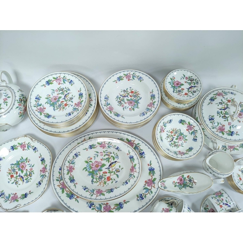 293 - Aynsley Pembroke design part tea/ coffee/ dinner service to include tea pot, eight dinner plates, ei... 