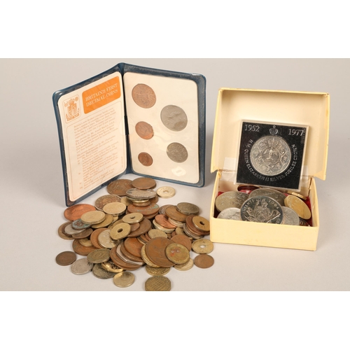 144 - Quantity of coins, including £5 2004