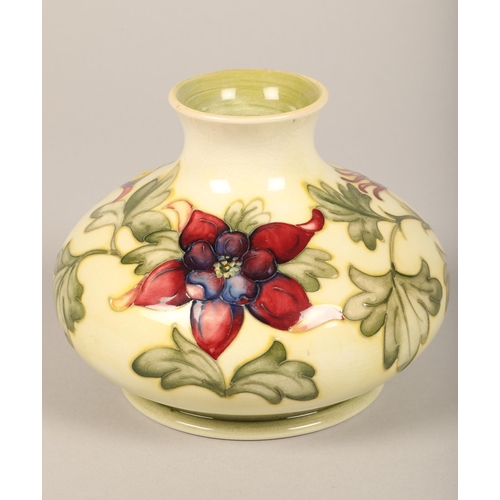 3 - Moorcroft Hibiscus squat vase with cream ground, 12 cm high, Moorcroft Hisbiscus ginger jar on blue ... 