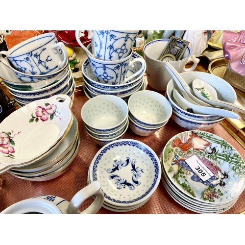 305 - Assortment of oriental ceramics, 5050 metronome, tea bowls, white metal jewellery boxes etc