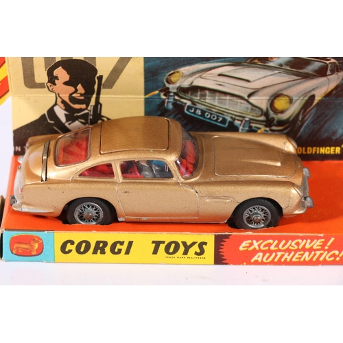 105 - Corgi Toys: James Bond Aston Martin DB5 die-cast scale model, number 261. Original paper elements ar... 