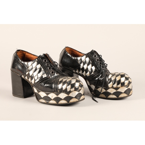 220 - Pair of exceptionally snazzy vintage leather platform shoes in black and silver fish scale pattern. ... 