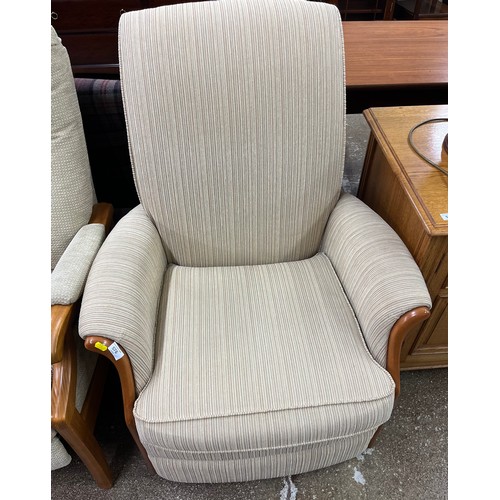 576 - Parker knoll swivel chair