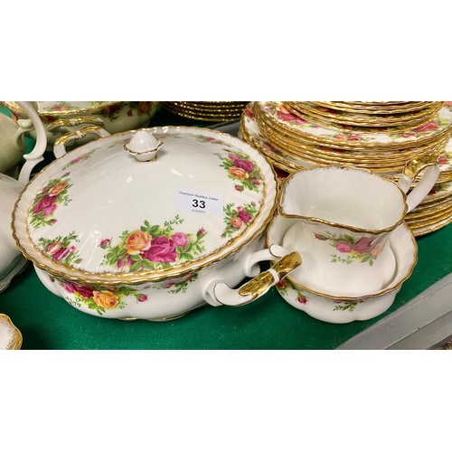 33 - Large quantity of Royal Albert Old country roses, including 12 cups and saucers, coffee pot, tea pot... 