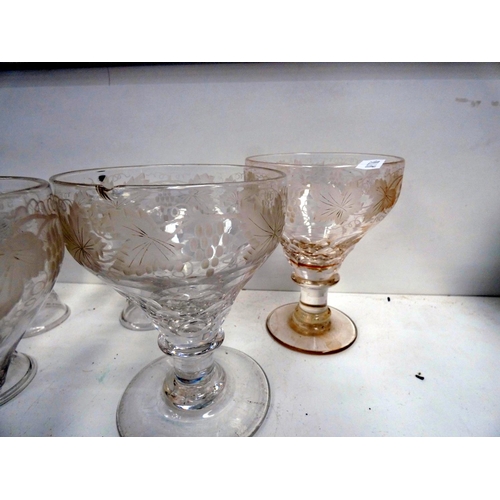 57 - Collection of vintage glassware.