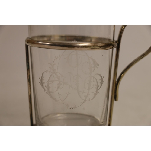 136 - PT Barnum: glass beaker engraved with the coronet of a baron and monogram 'AO', in electroplated hol... 