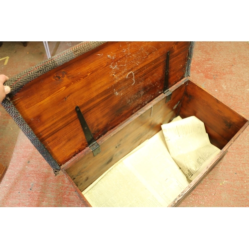 63 - Pine hinged-top blanket box, 96cm wide.