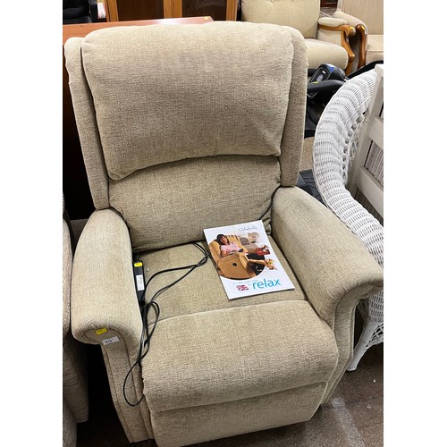 616 - Contemporary Celebrity brand reclining armchair