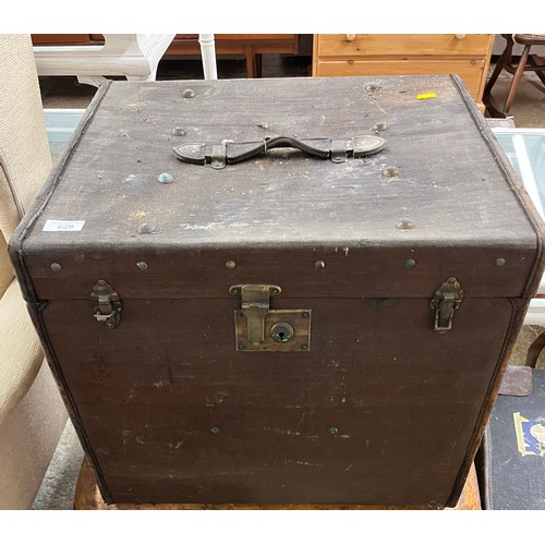 629 - Two vintage travel trunks